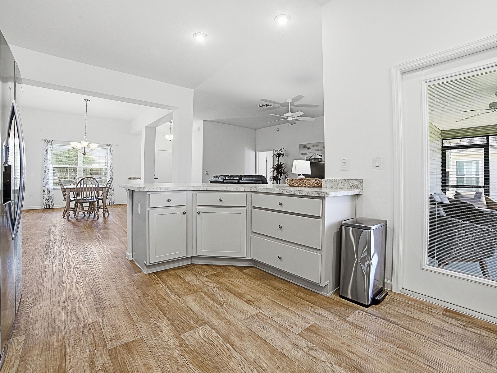 OXFORD OAKS - Residential