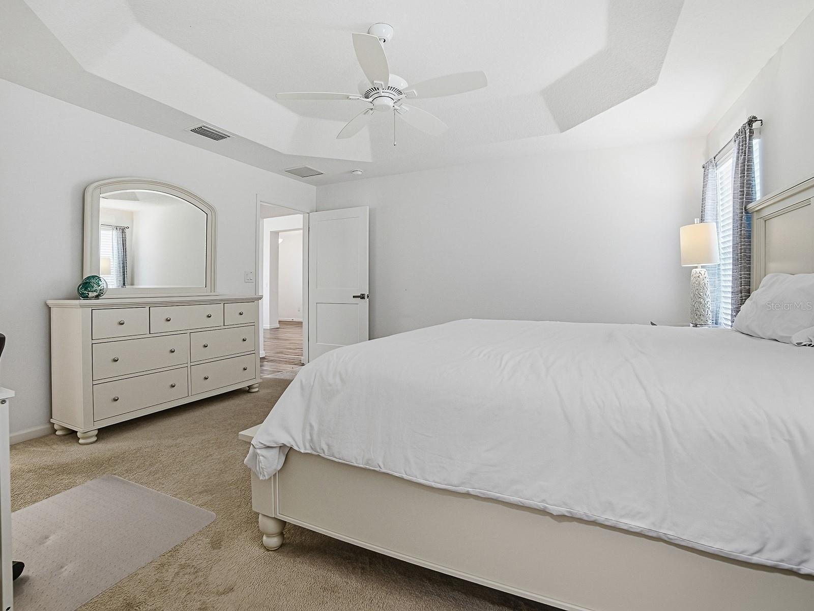 OXFORD OAKS - Residential