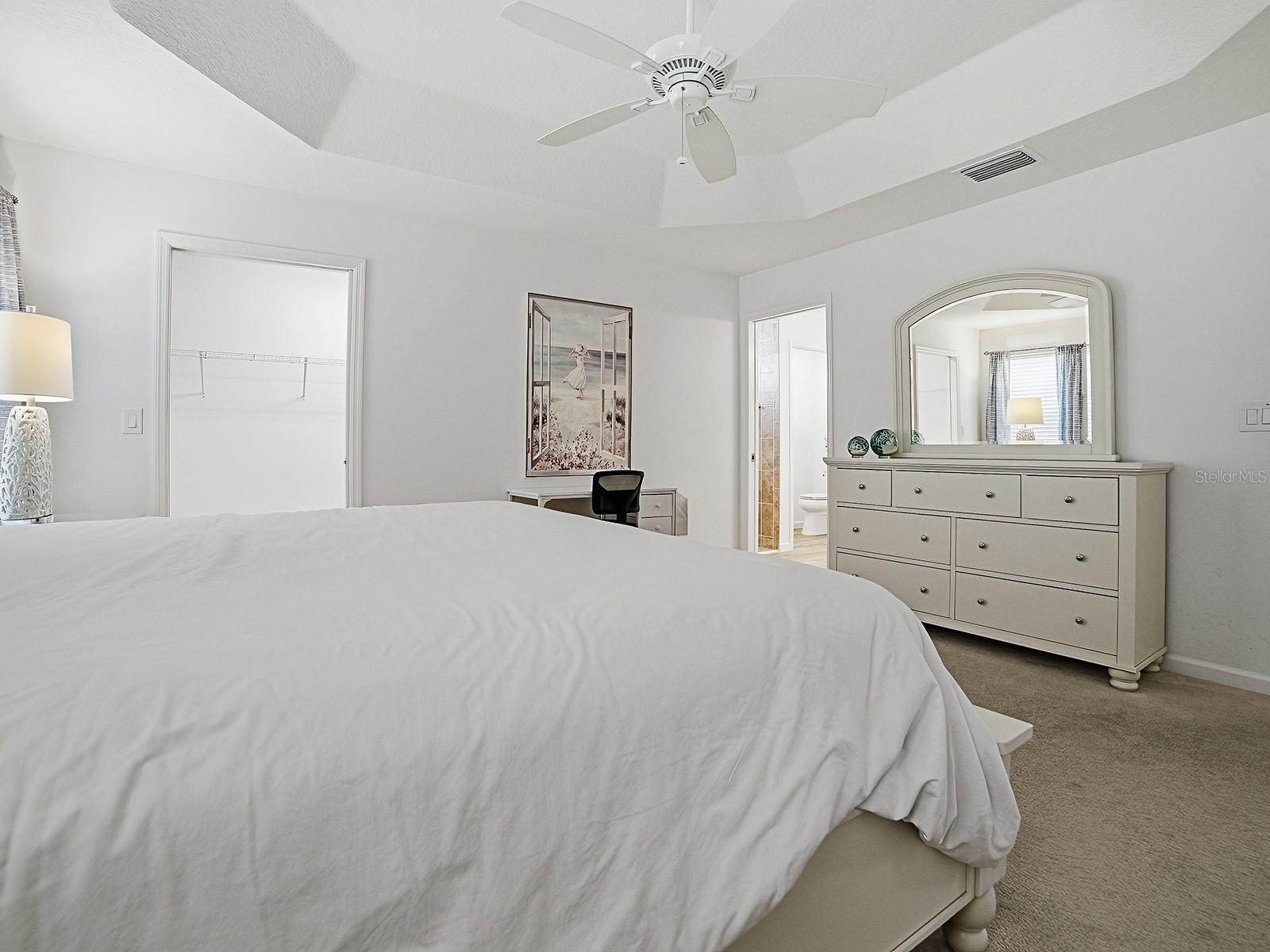 OXFORD OAKS - Residential