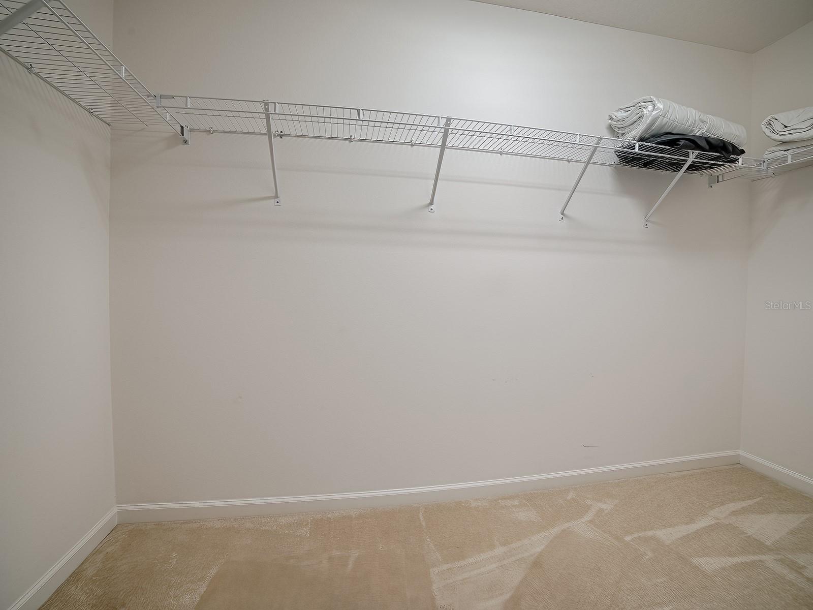 OXFORD OAKS - Residential