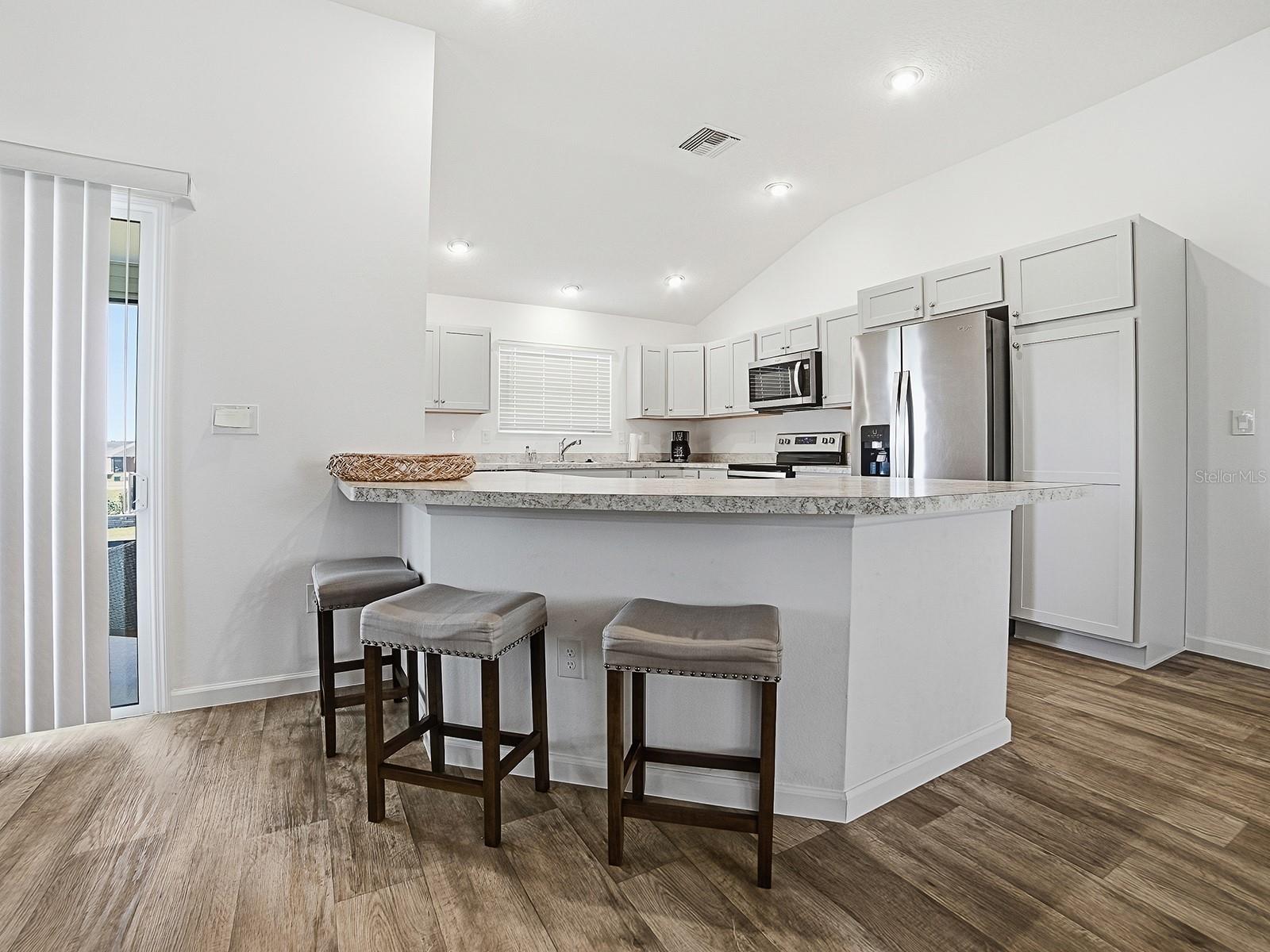 OXFORD OAKS - Residential