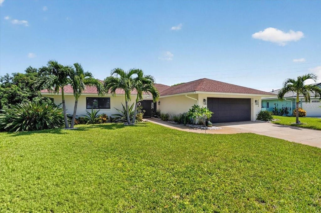 Photo of 7204 13th Avenue W, Bradenton, FL 34209 (MLS # A4702928)