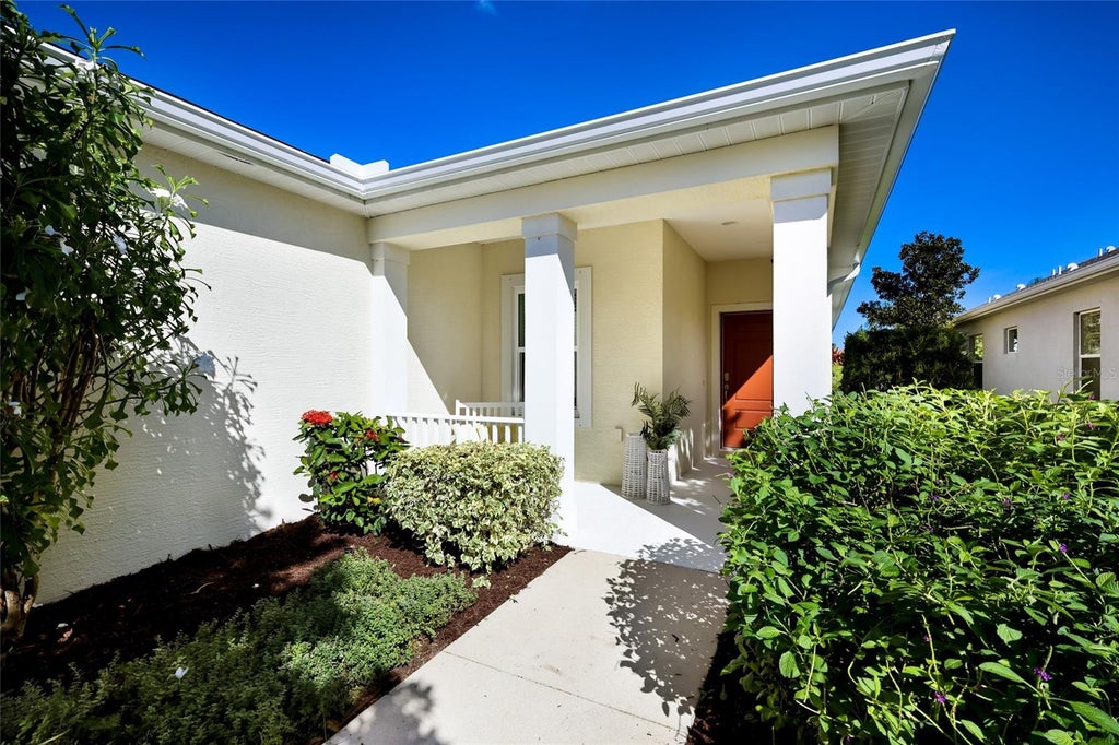 Photo of 11212 White Rock Terrace, Bradenton, FL 34211 (MLS # A4708926)