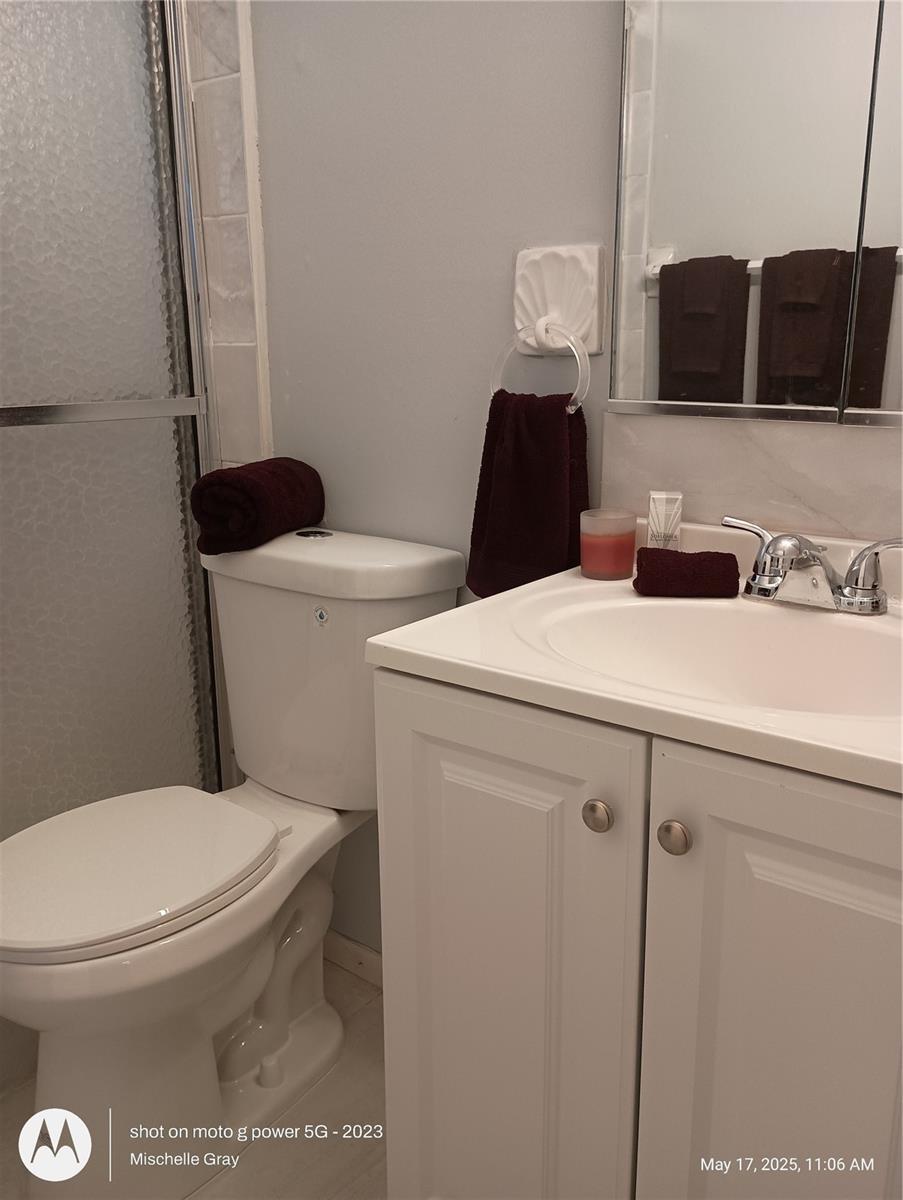 THE THIRD BAYSHORE - Residential Lease