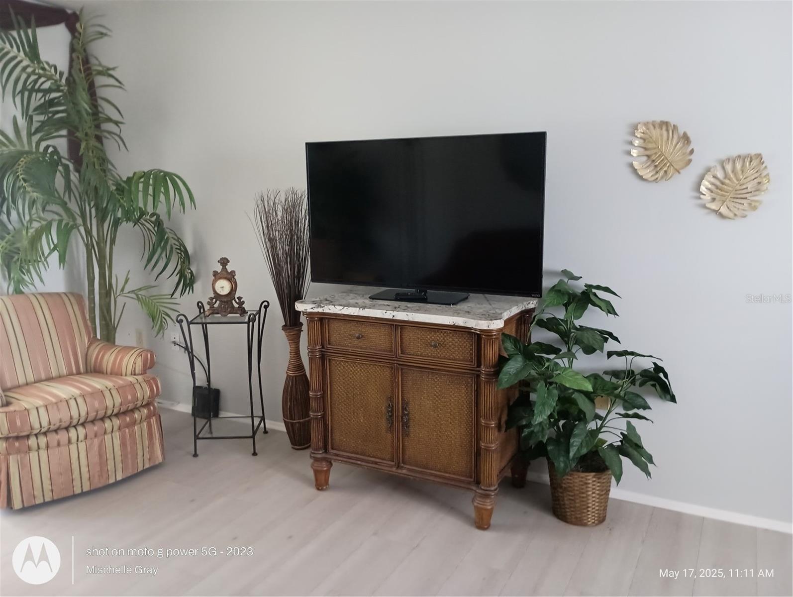 THE THIRD BAYSHORE - Residential Lease