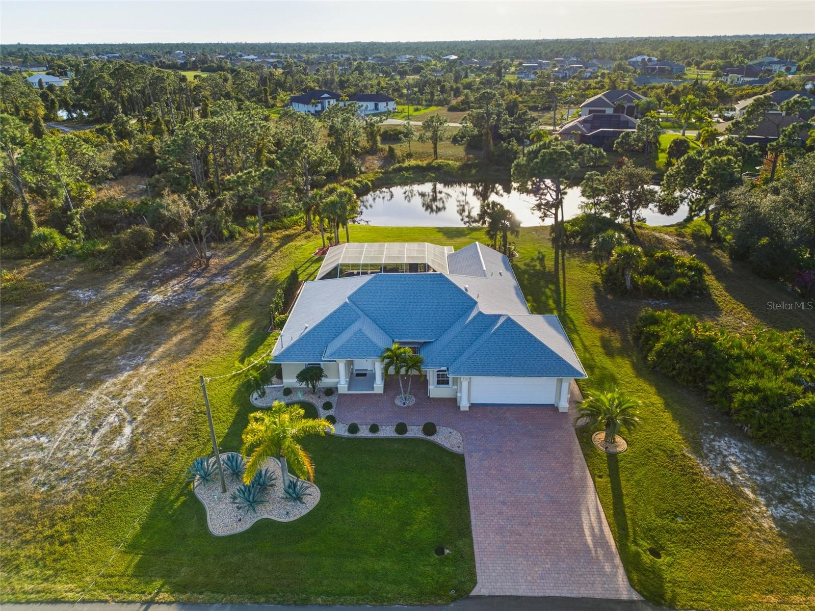 ROTONDA WEST PINE VALLEY - Residential