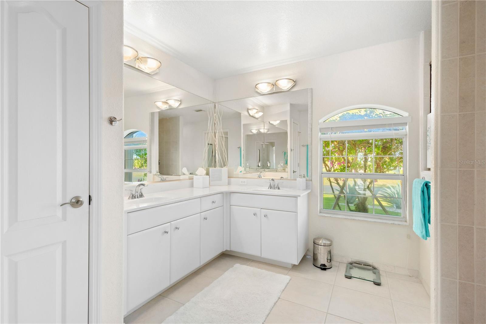 ROTONDA WEST PINE VALLEY - Residential