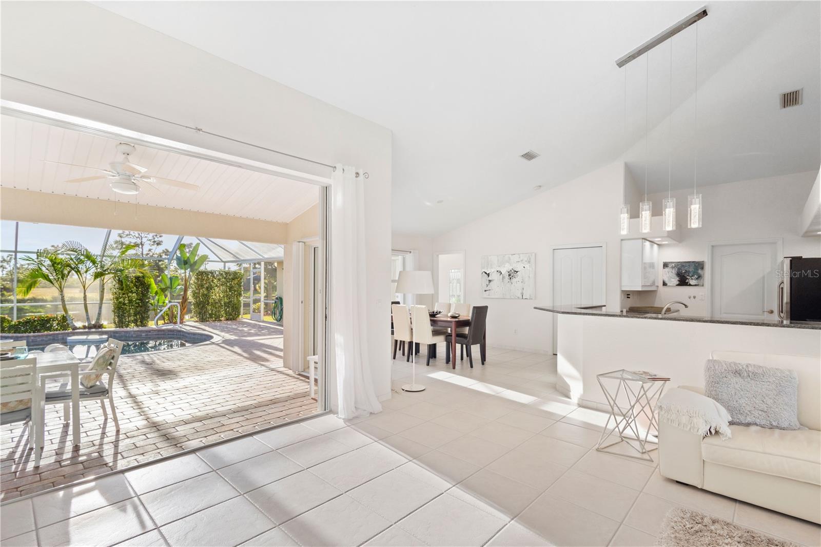 ROTONDA WEST PINE VALLEY - Residential