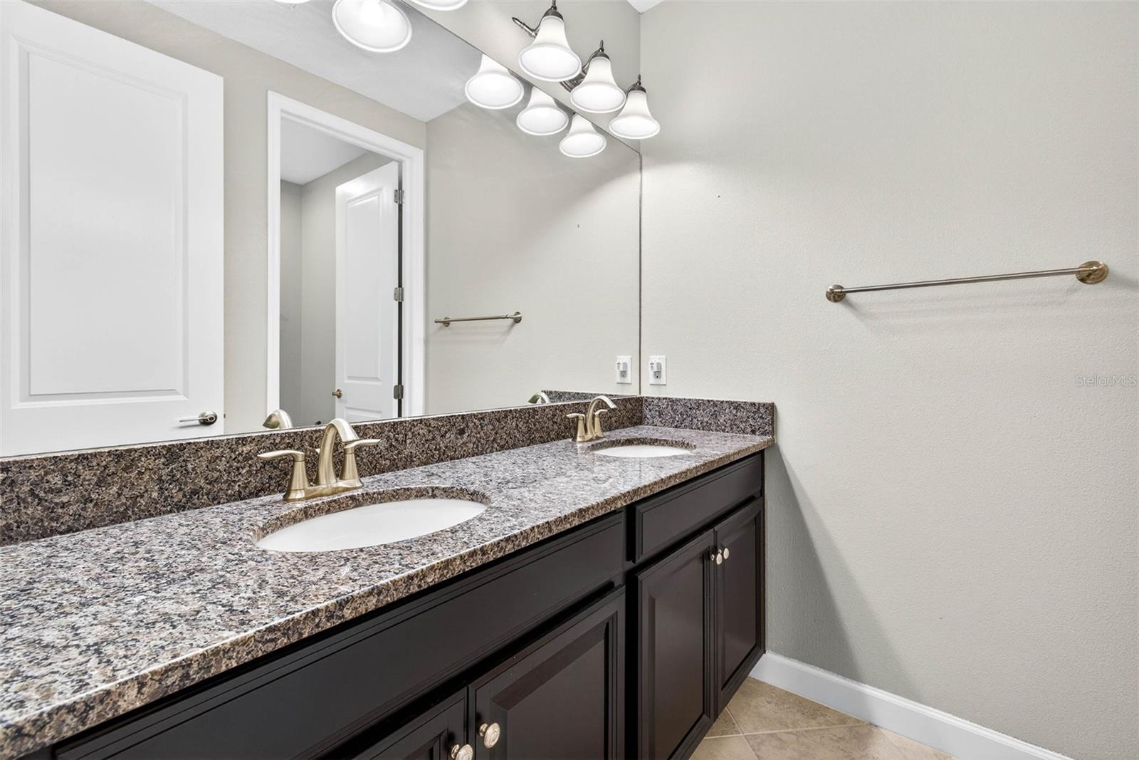 BELMONT - Residential