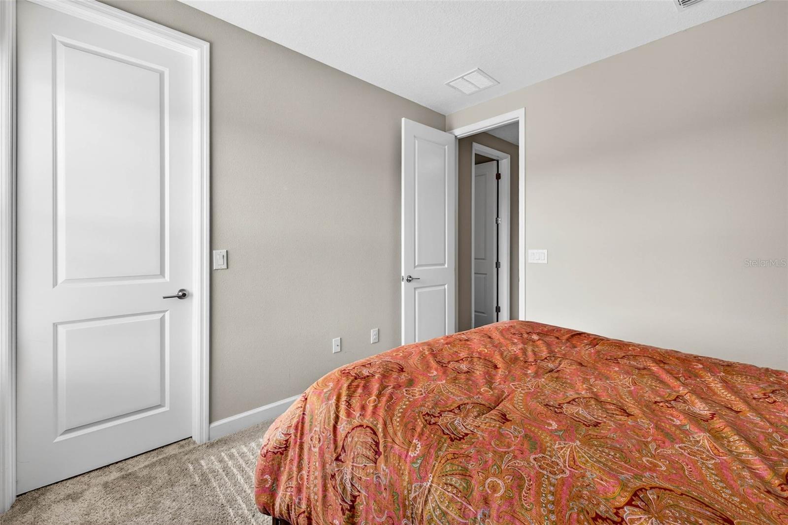 BELMONT - Residential