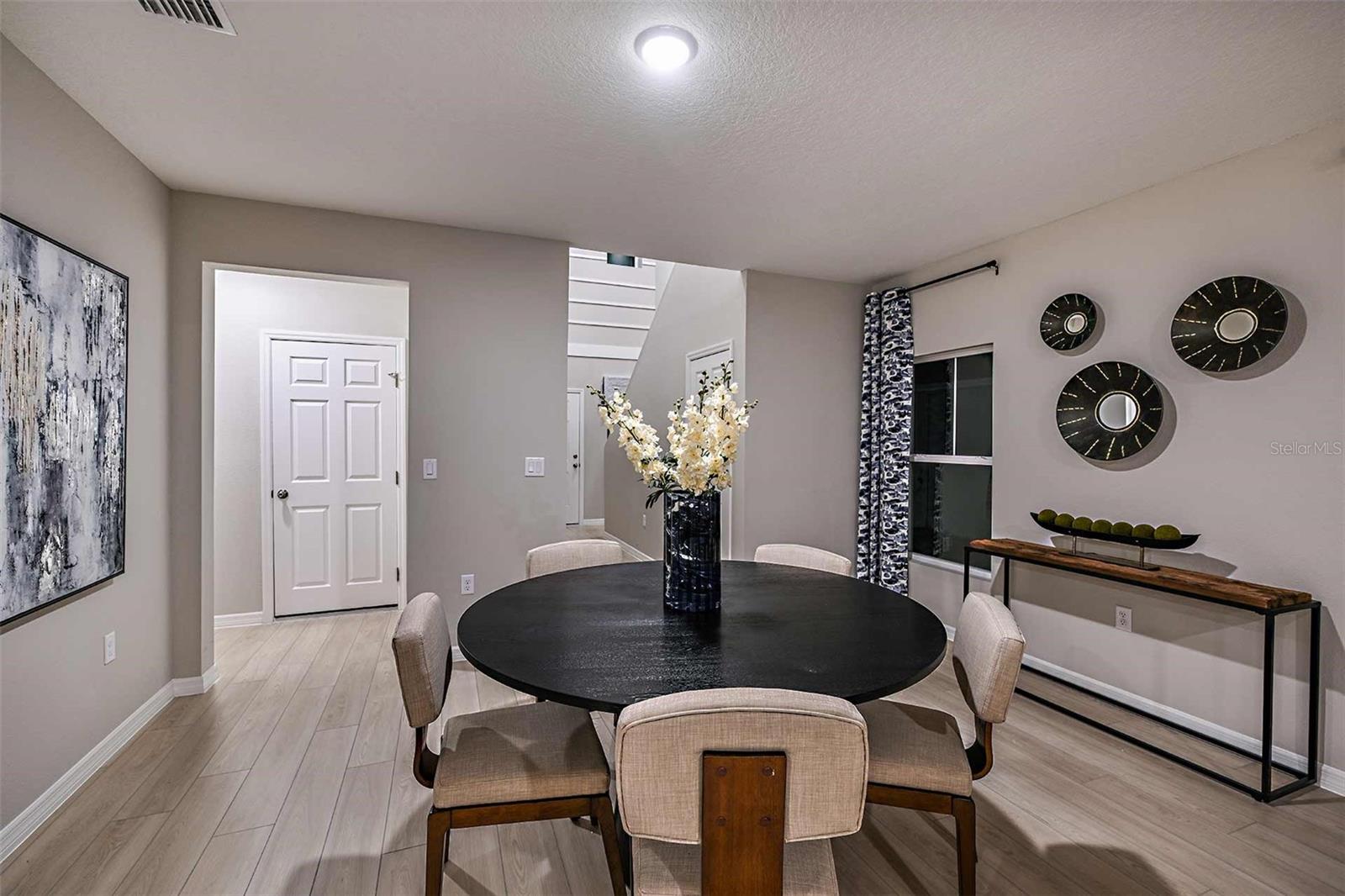 SCENIC TERRACE - Residential