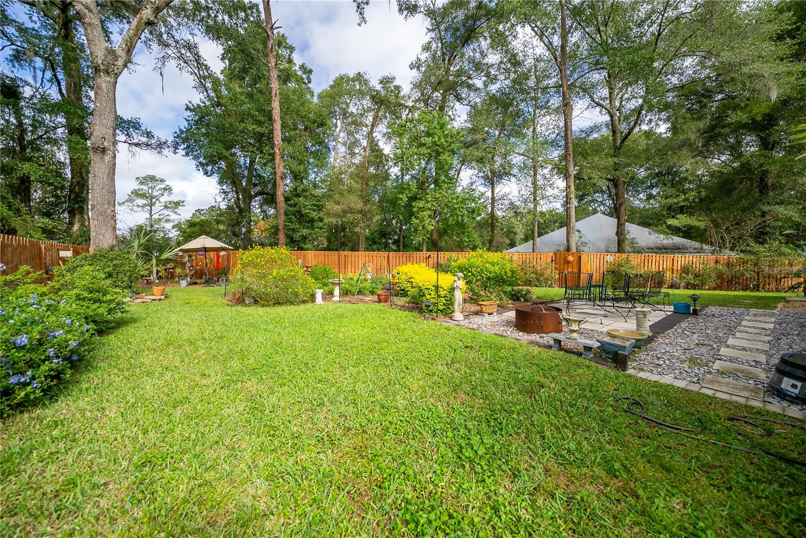 HUNTERS TRACE - Residential