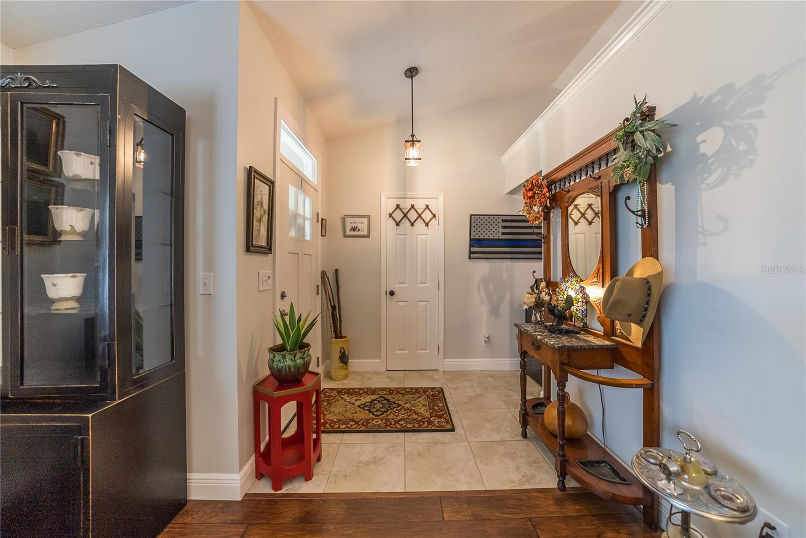 HUNTERS TRACE - Residential