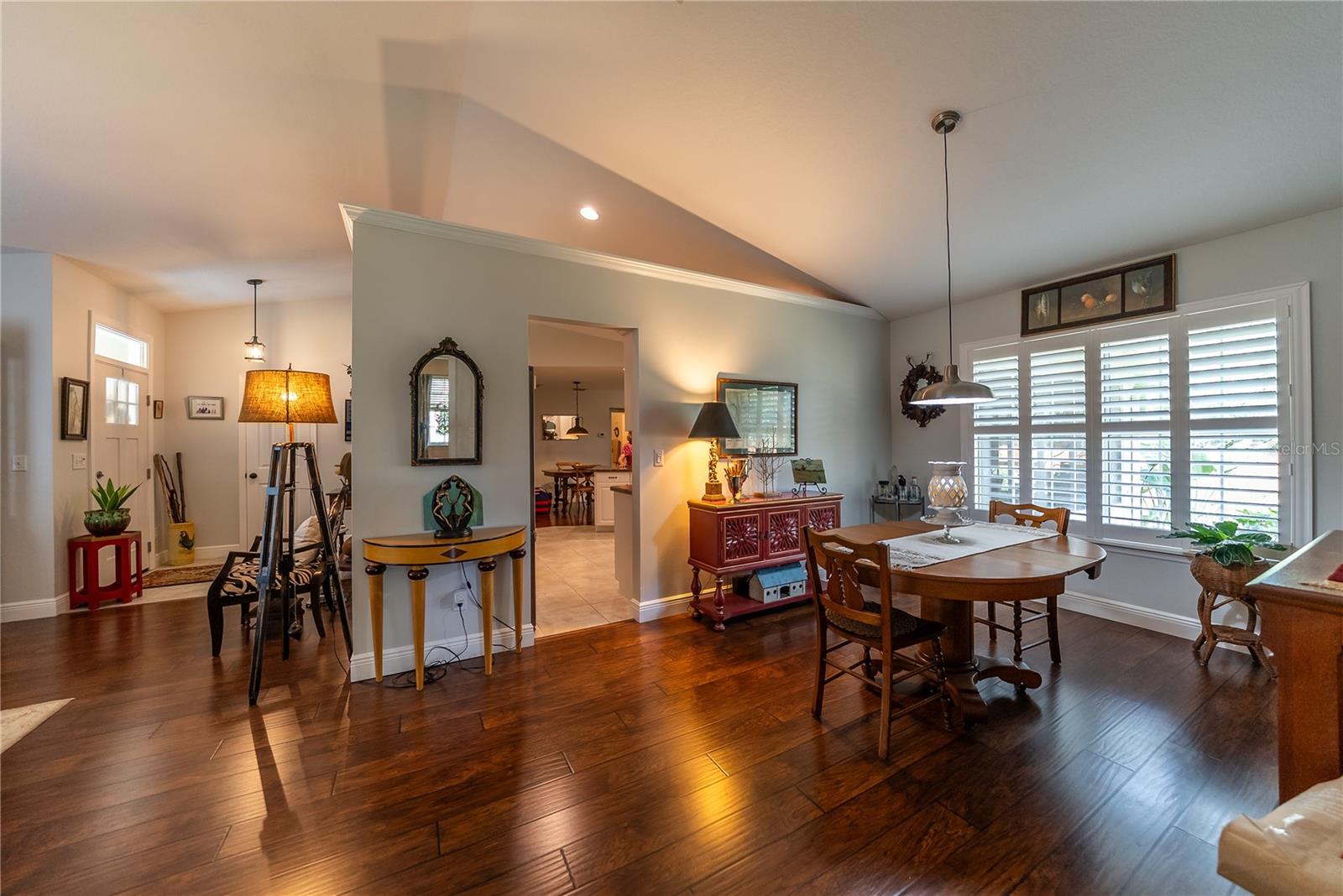 HUNTERS TRACE - Residential