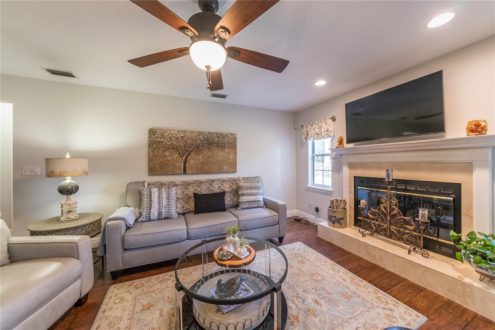 HUNTERS TRACE - Residential