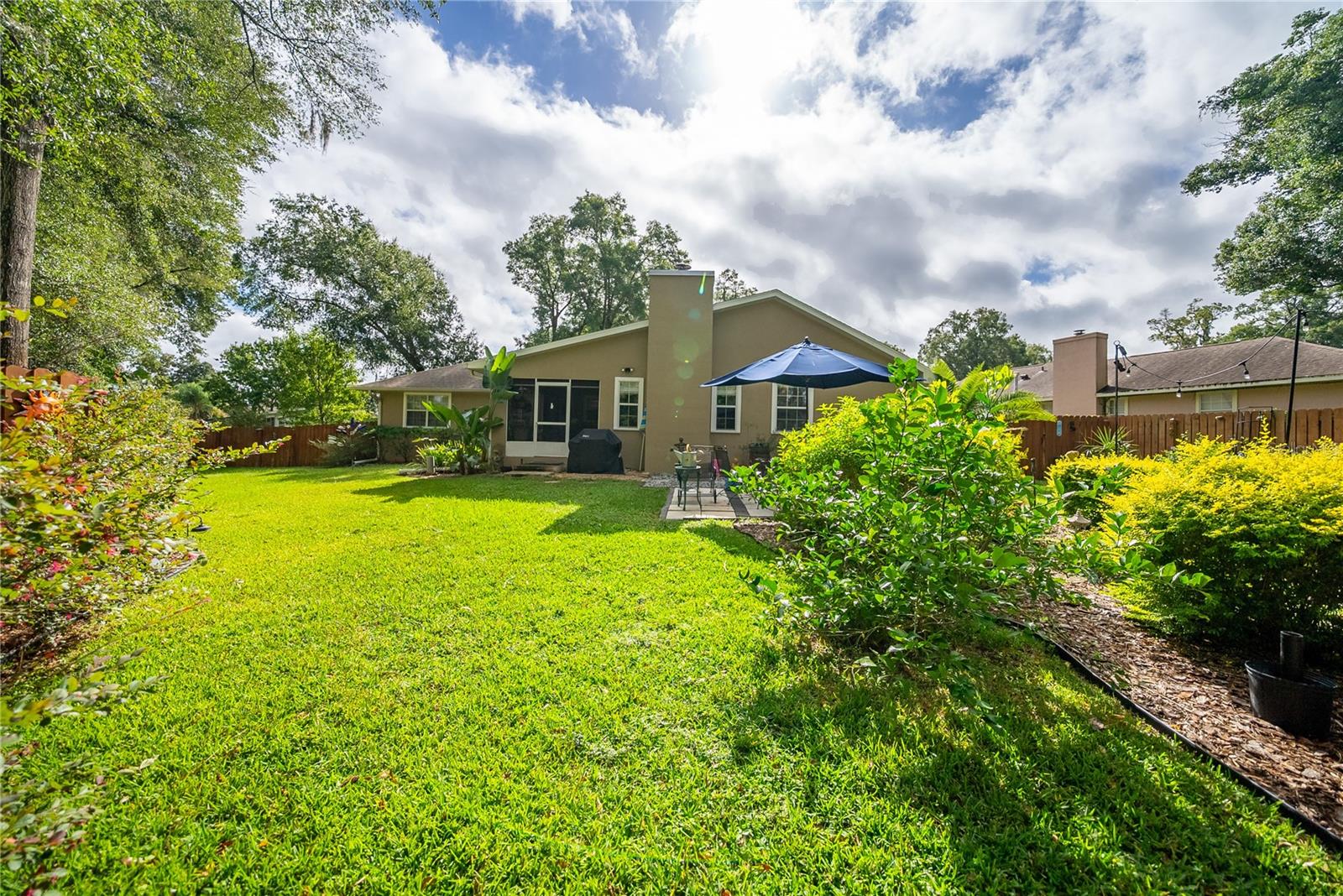 HUNTERS TRACE - Residential