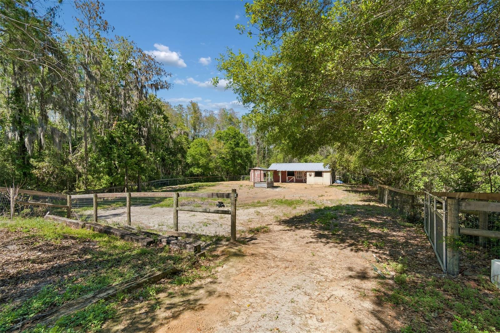 TANGLEWOOD EAST - Residential