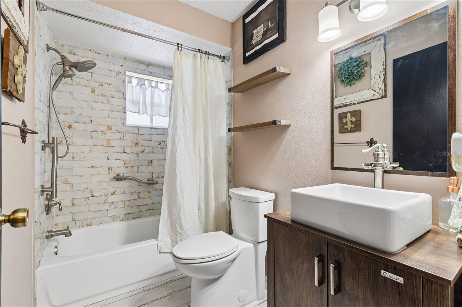 TANGLEWOOD EAST - Residential