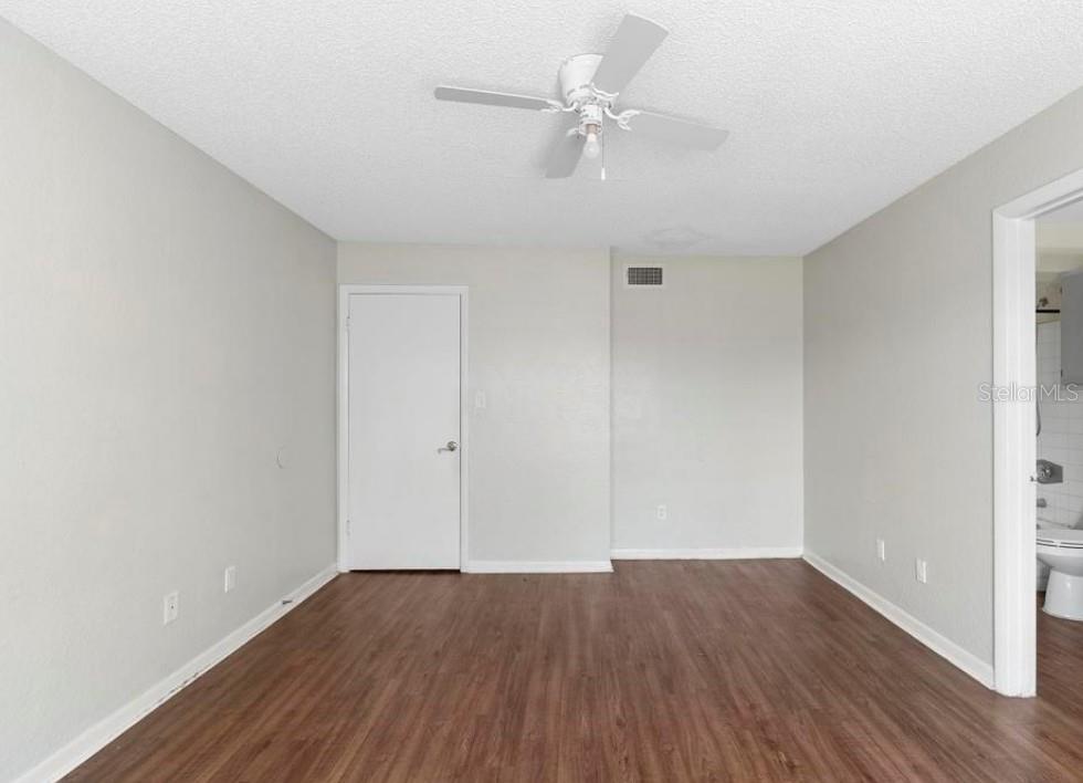 REGENCY GARDENS - Residential