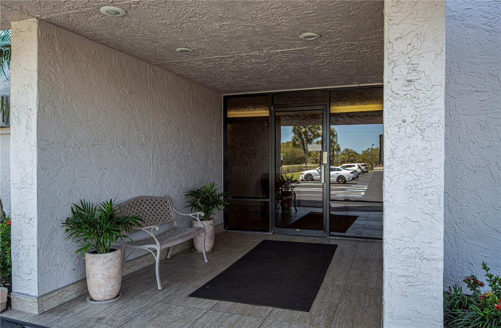 LIDO TOWERS - Residential