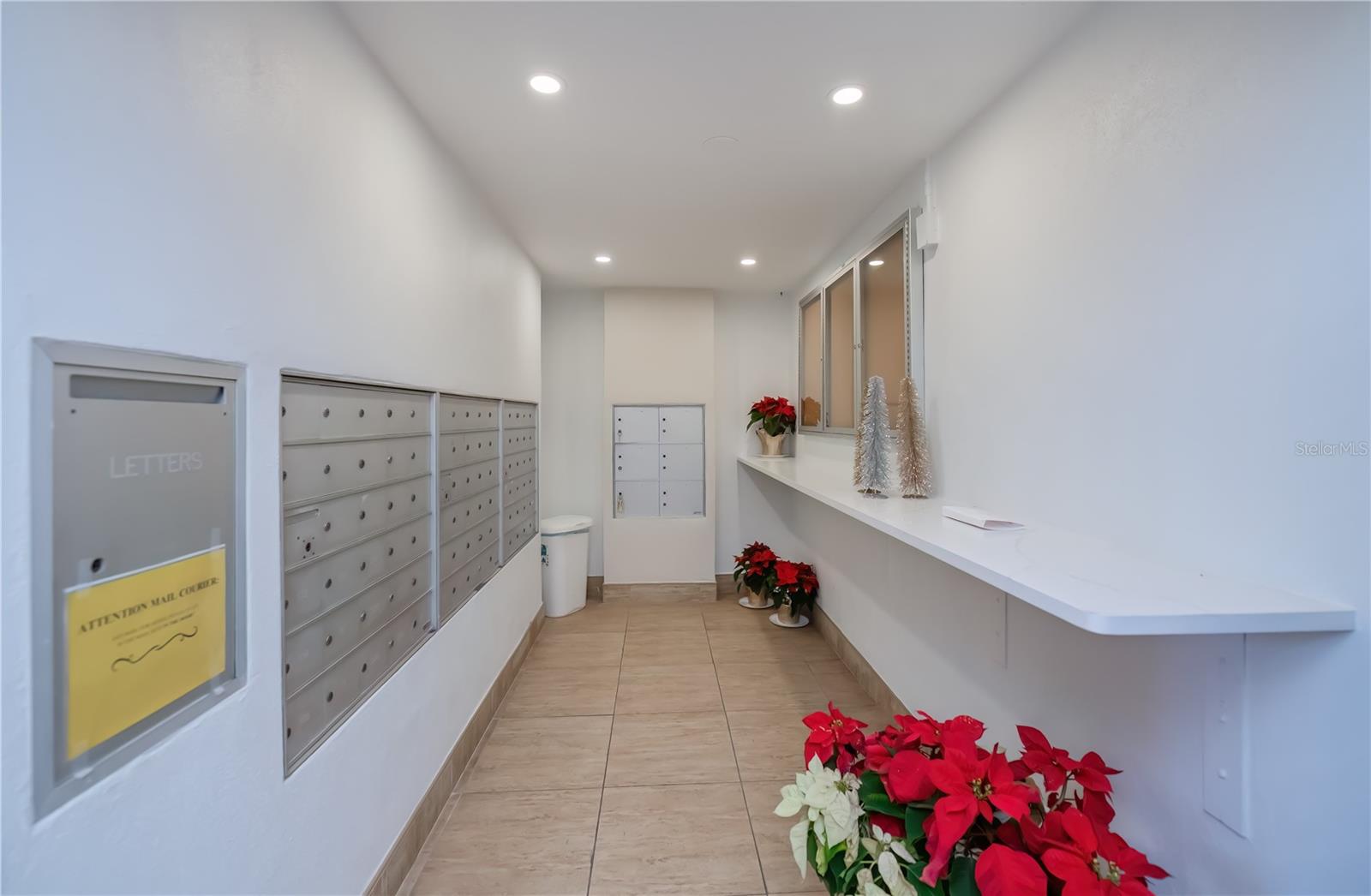 LIDO TOWERS - Residential