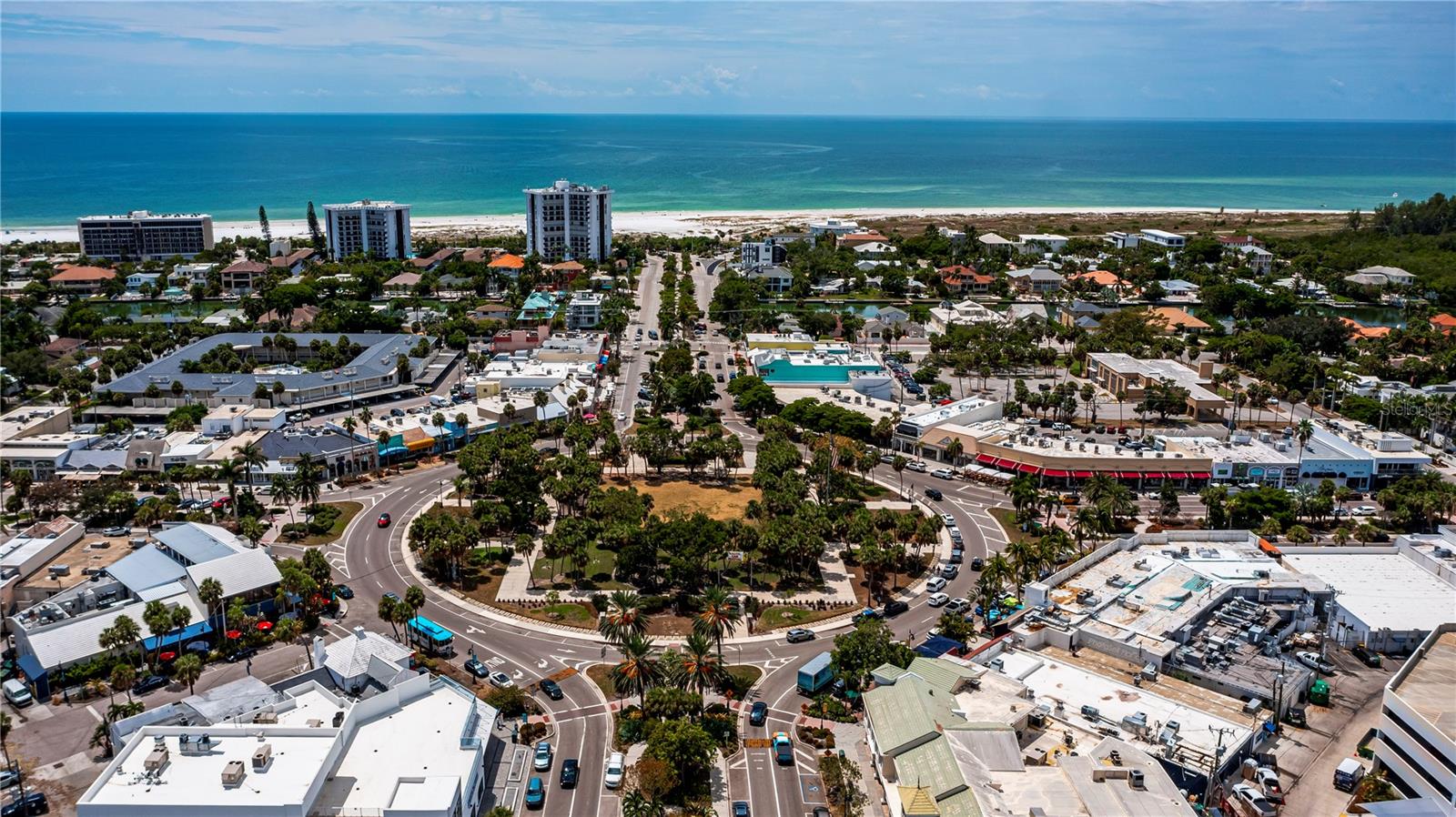 LIDO TOWERS - Residential
