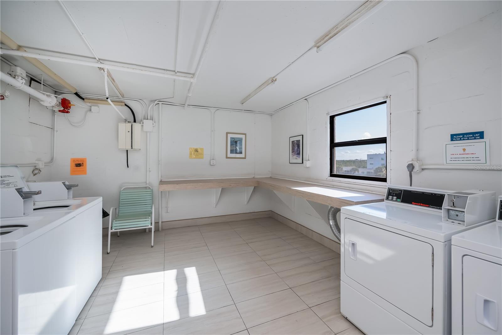 LIDO TOWERS - Residential