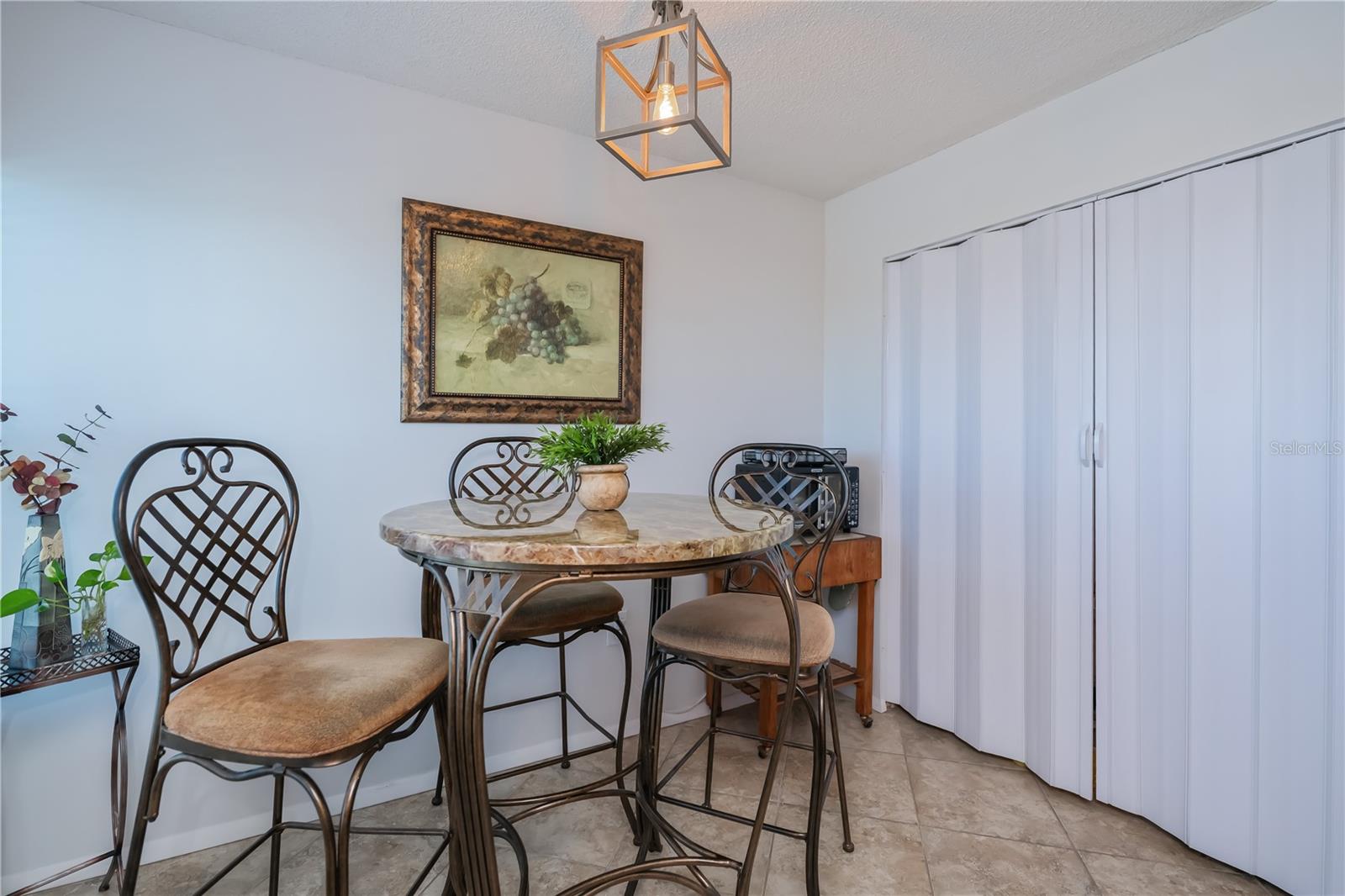 LIDO TOWERS - Residential