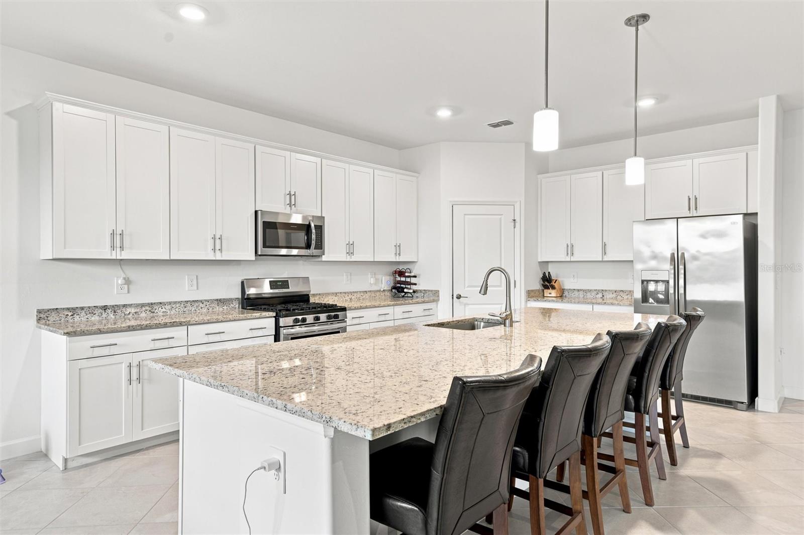 15335 SERENE SHORES LOOP