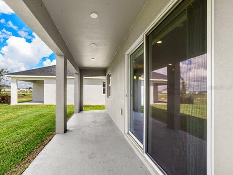 A home in WINTER HAVEN