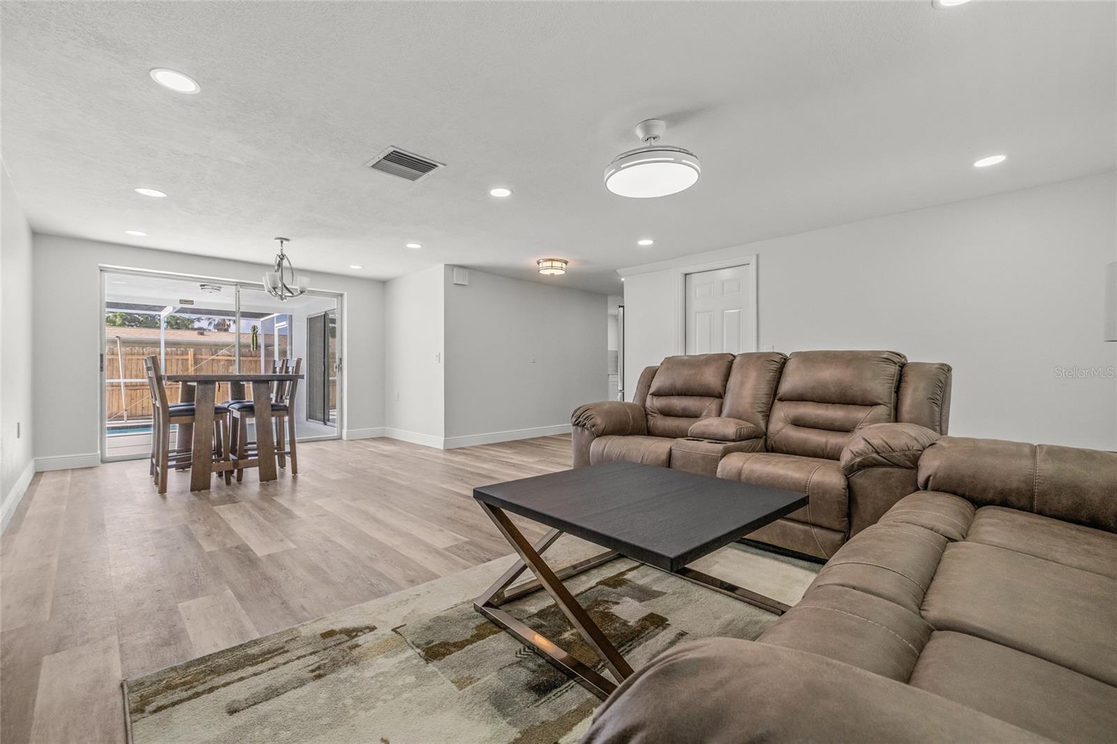 5240 SPARROW DRIVE