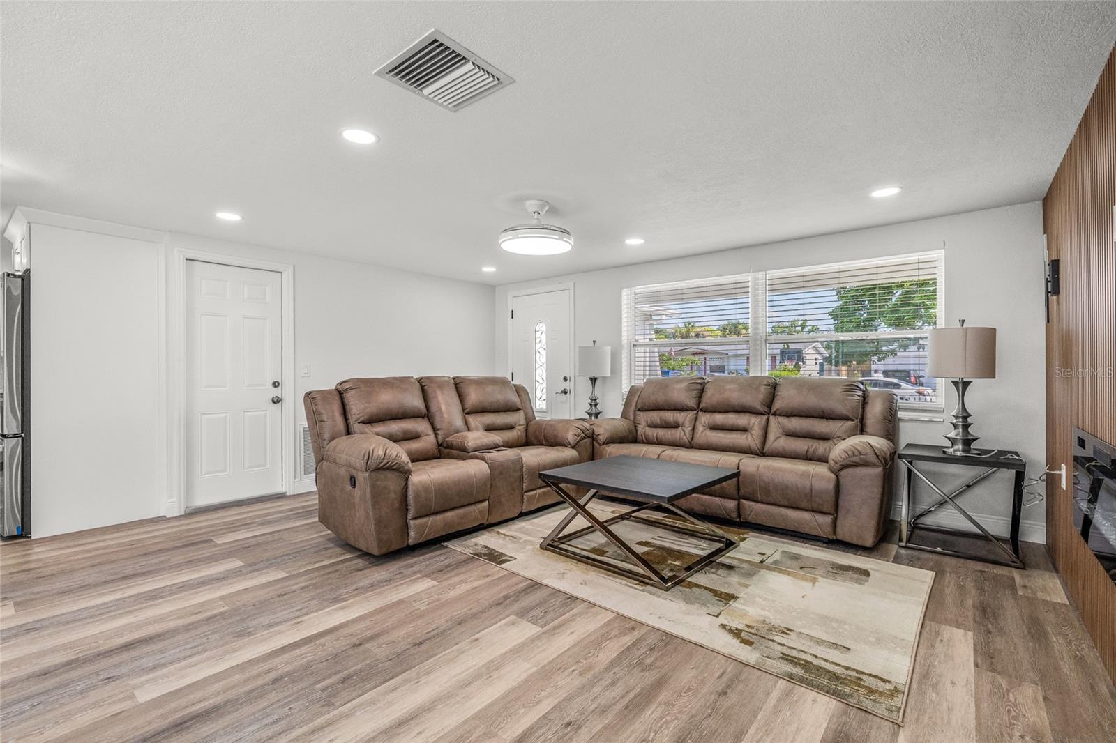 5240 SPARROW DRIVE