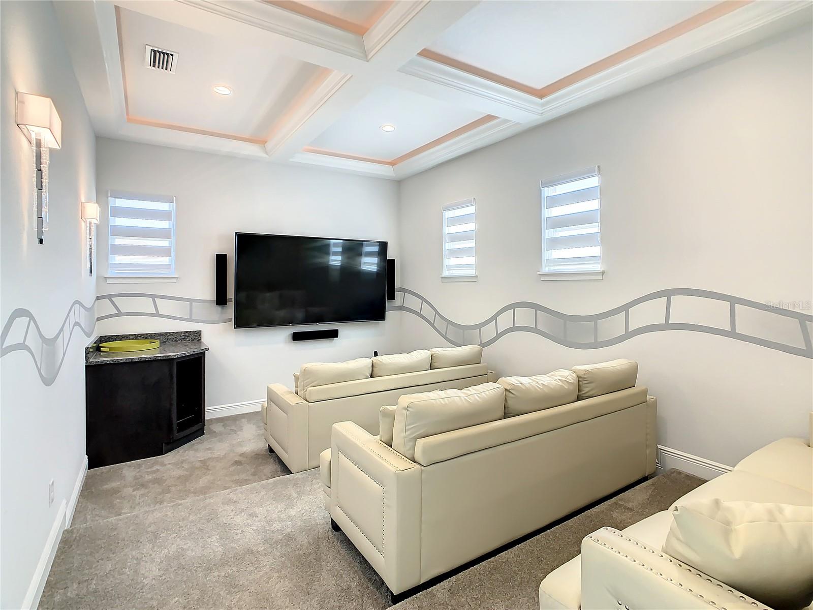 REUNION WEST VLGS NORTH - Residential