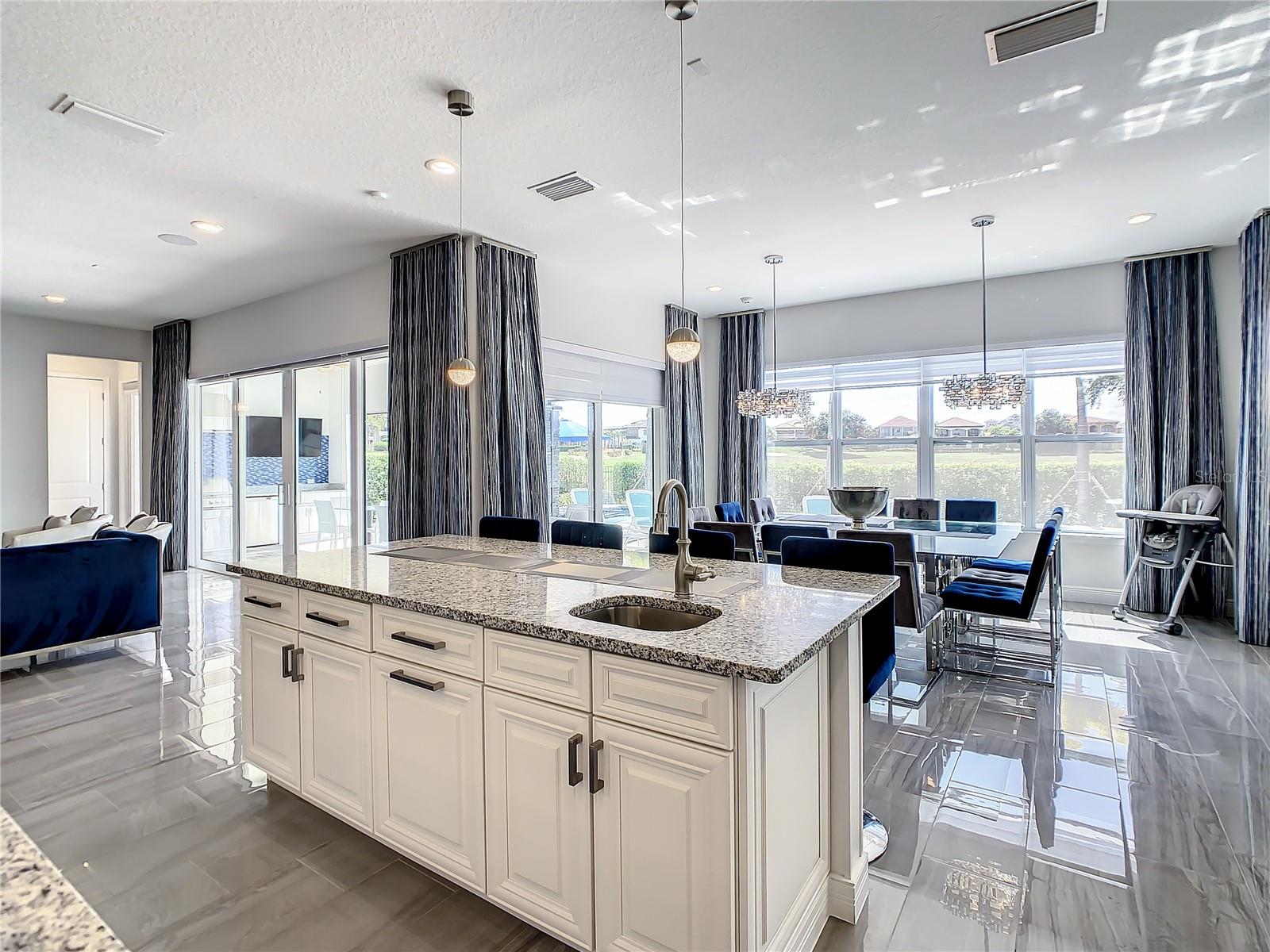 REUNION WEST VLGS NORTH - Residential