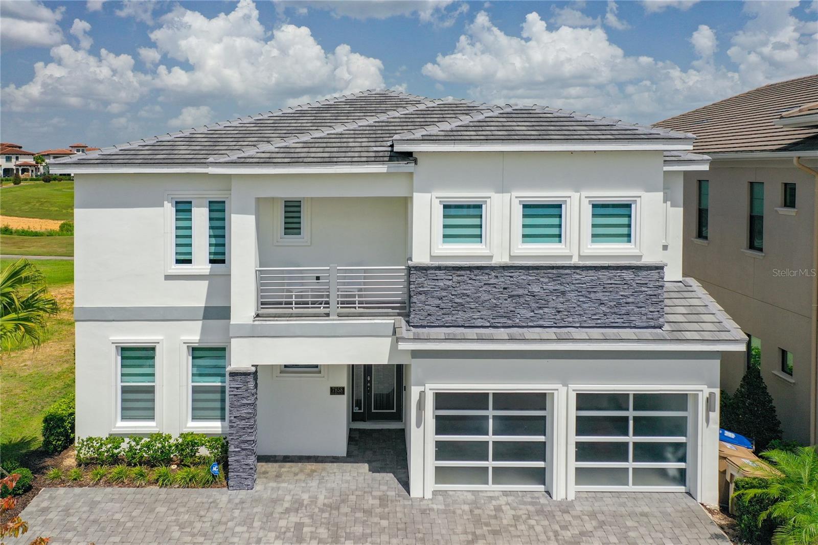 REUNION WEST VLGS NORTH - Residential