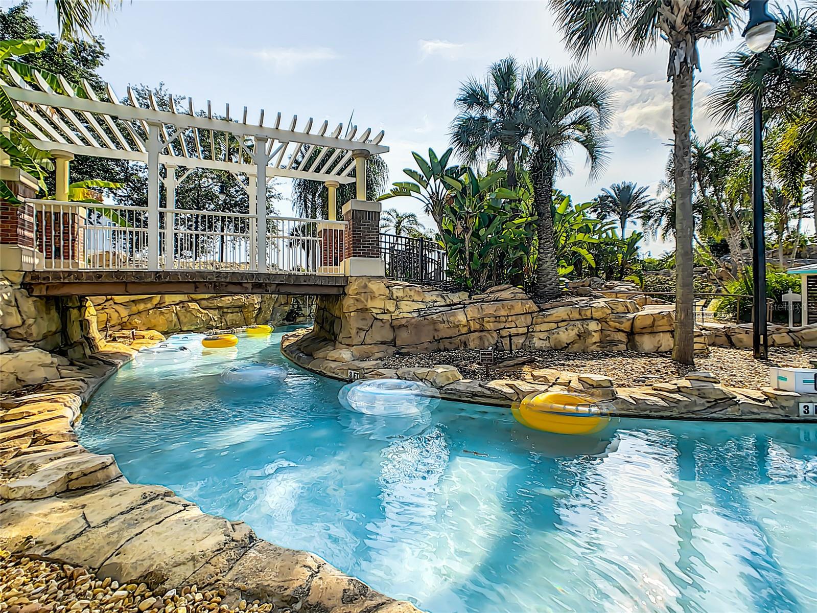 REUNION WEST VLGS NORTH - Residential