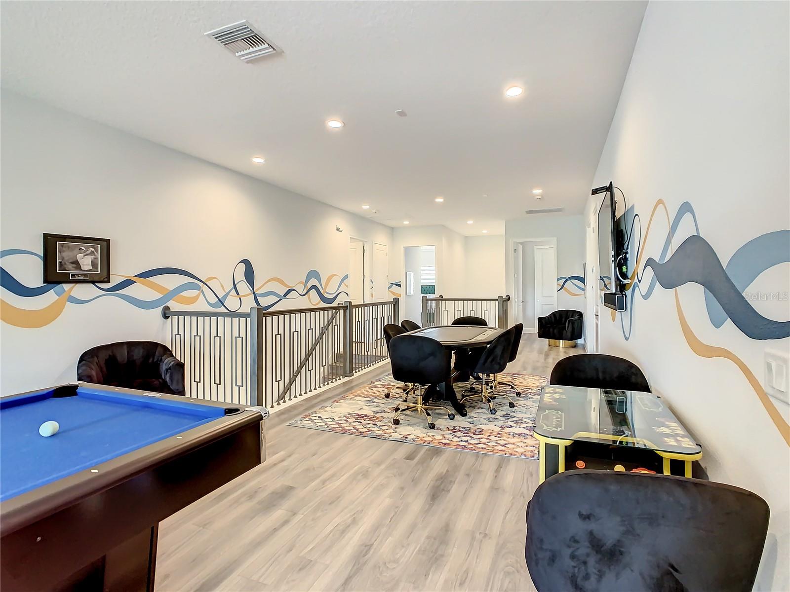 REUNION WEST VLGS NORTH - Residential