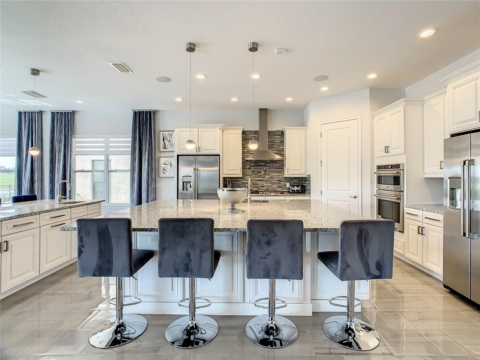 REUNION WEST VLGS NORTH - Residential