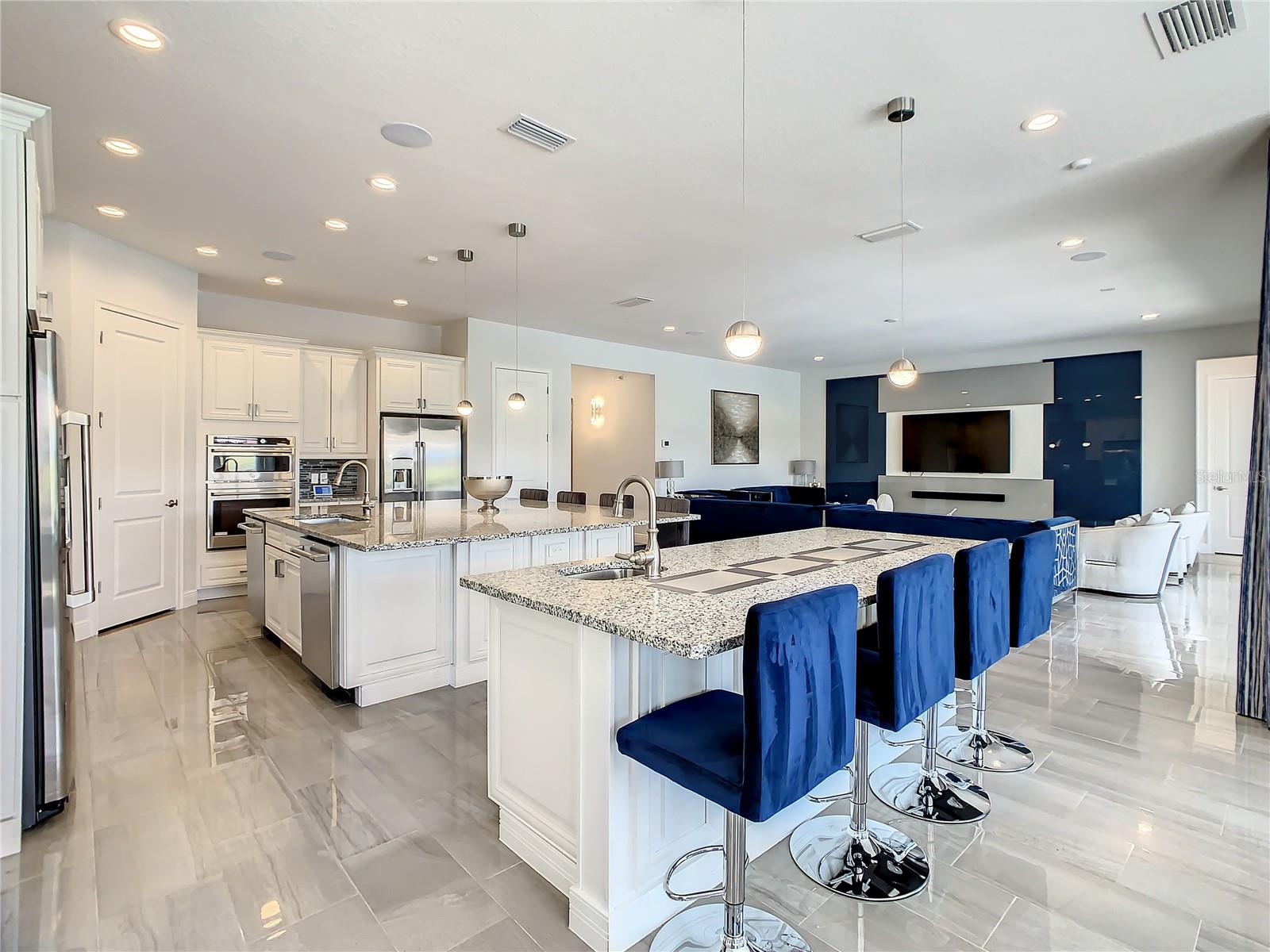 REUNION WEST VLGS NORTH - Residential