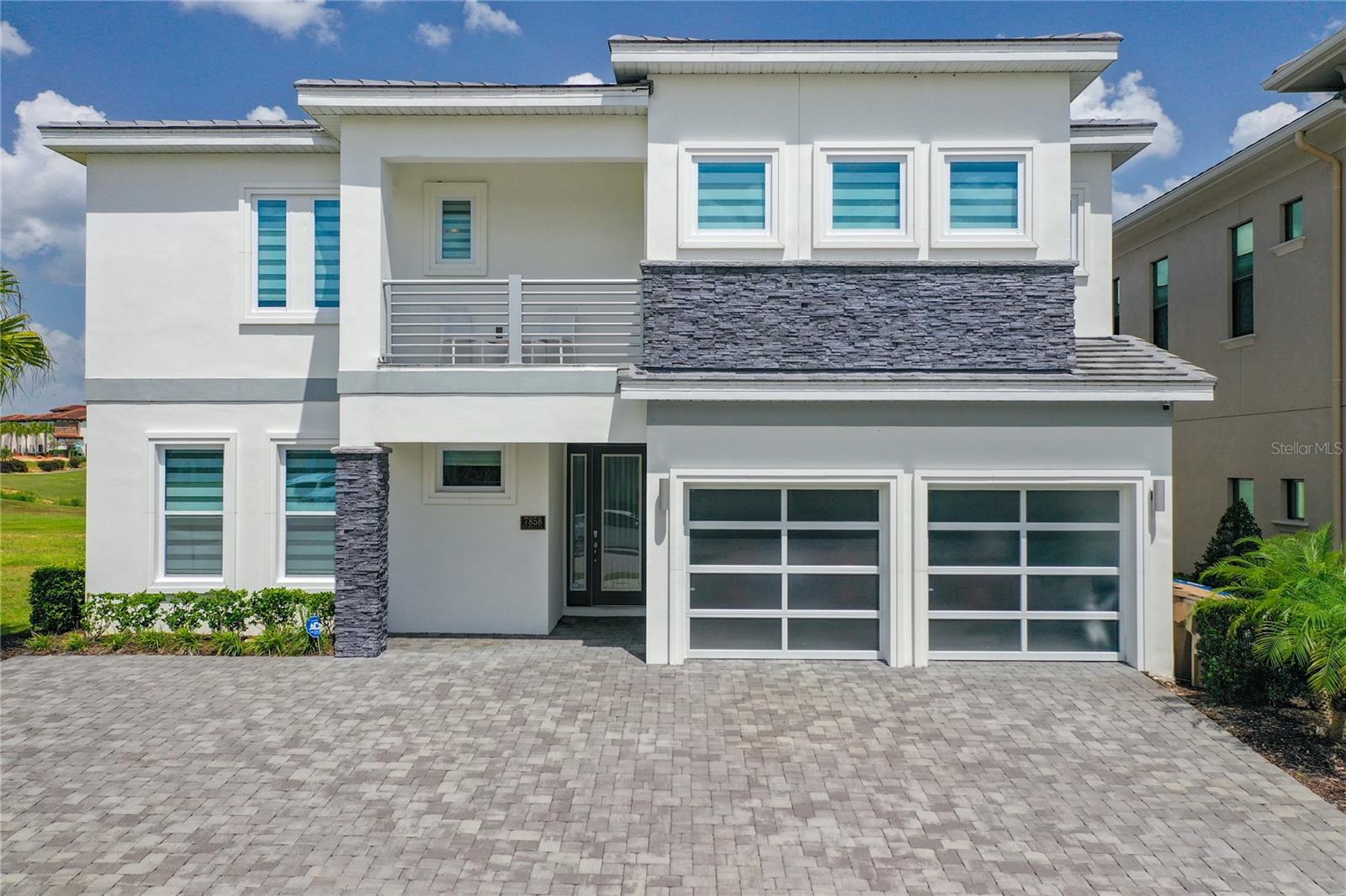 REUNION WEST VLGS NORTH - Residential