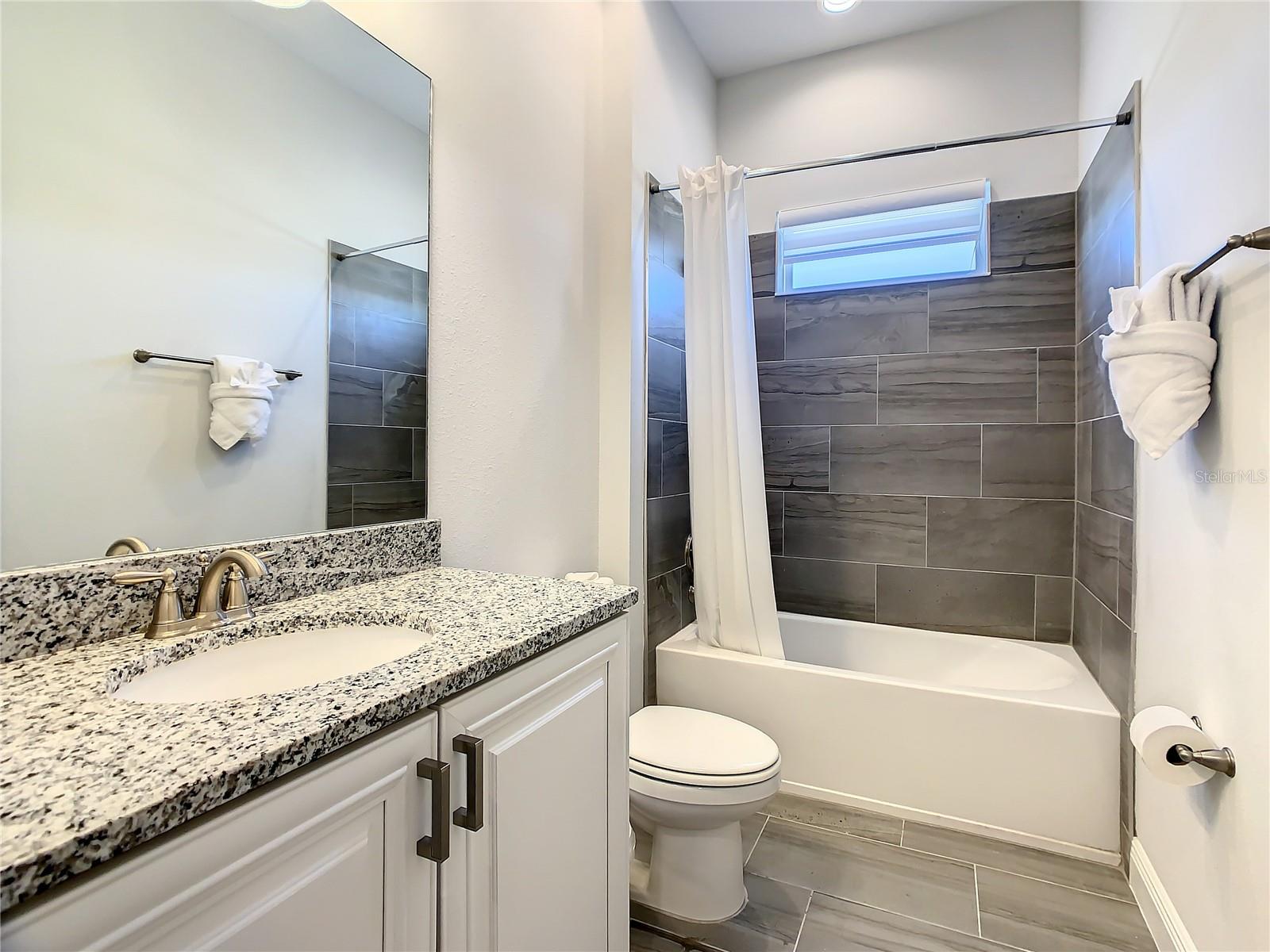 REUNION WEST VLGS NORTH - Residential