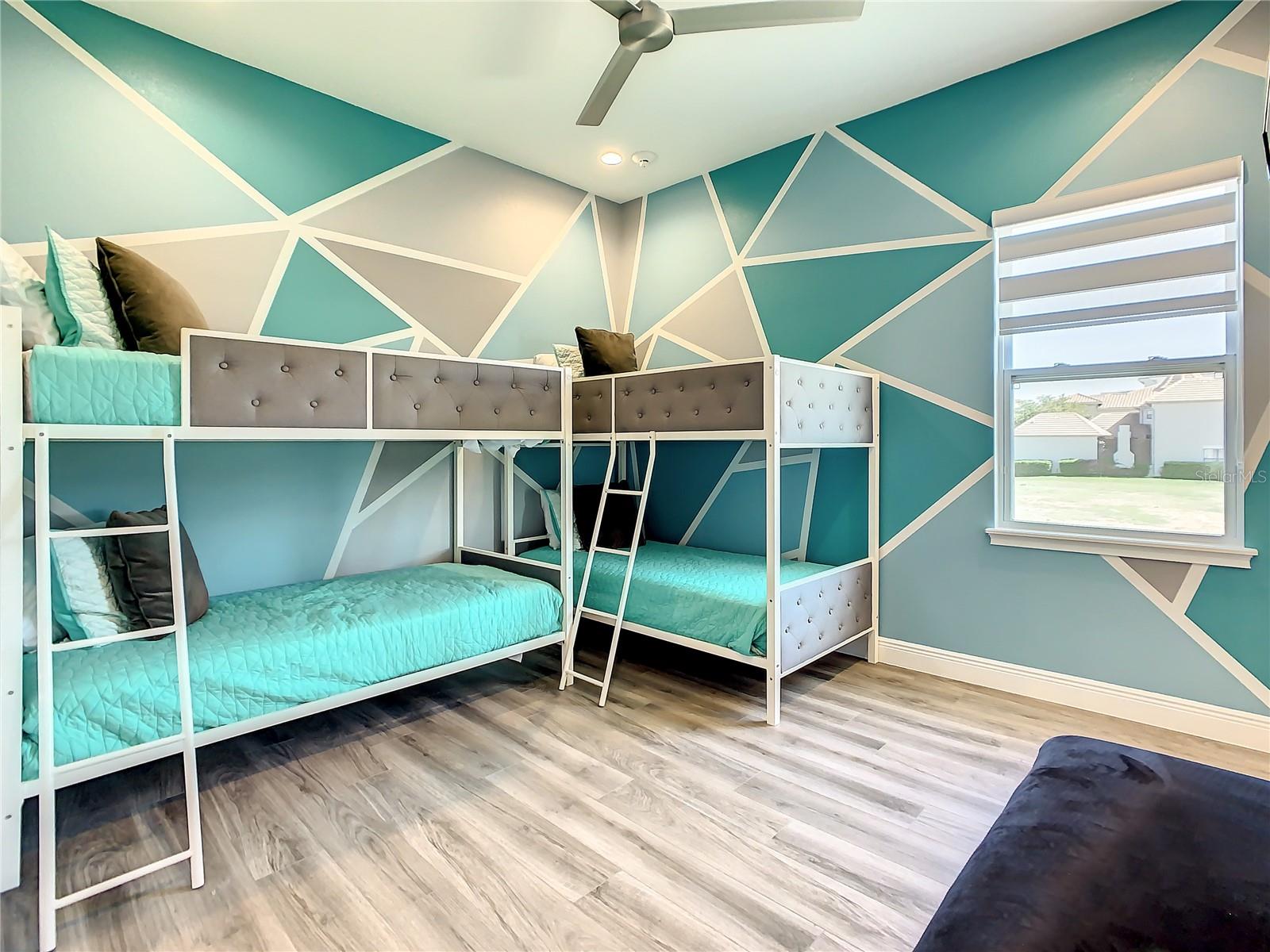 REUNION WEST VLGS NORTH - Residential