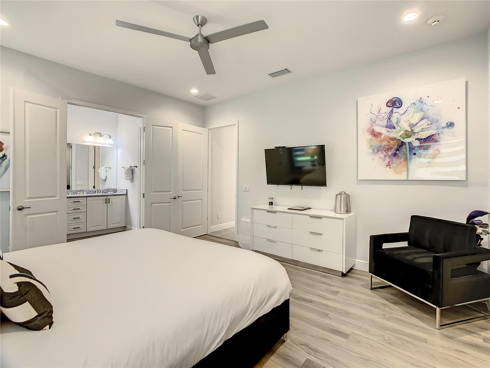 REUNION WEST VLGS NORTH - Residential