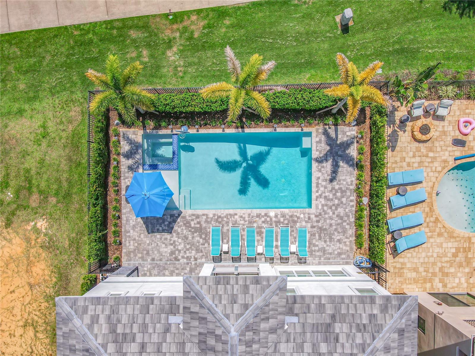 REUNION WEST VLGS NORTH - Residential