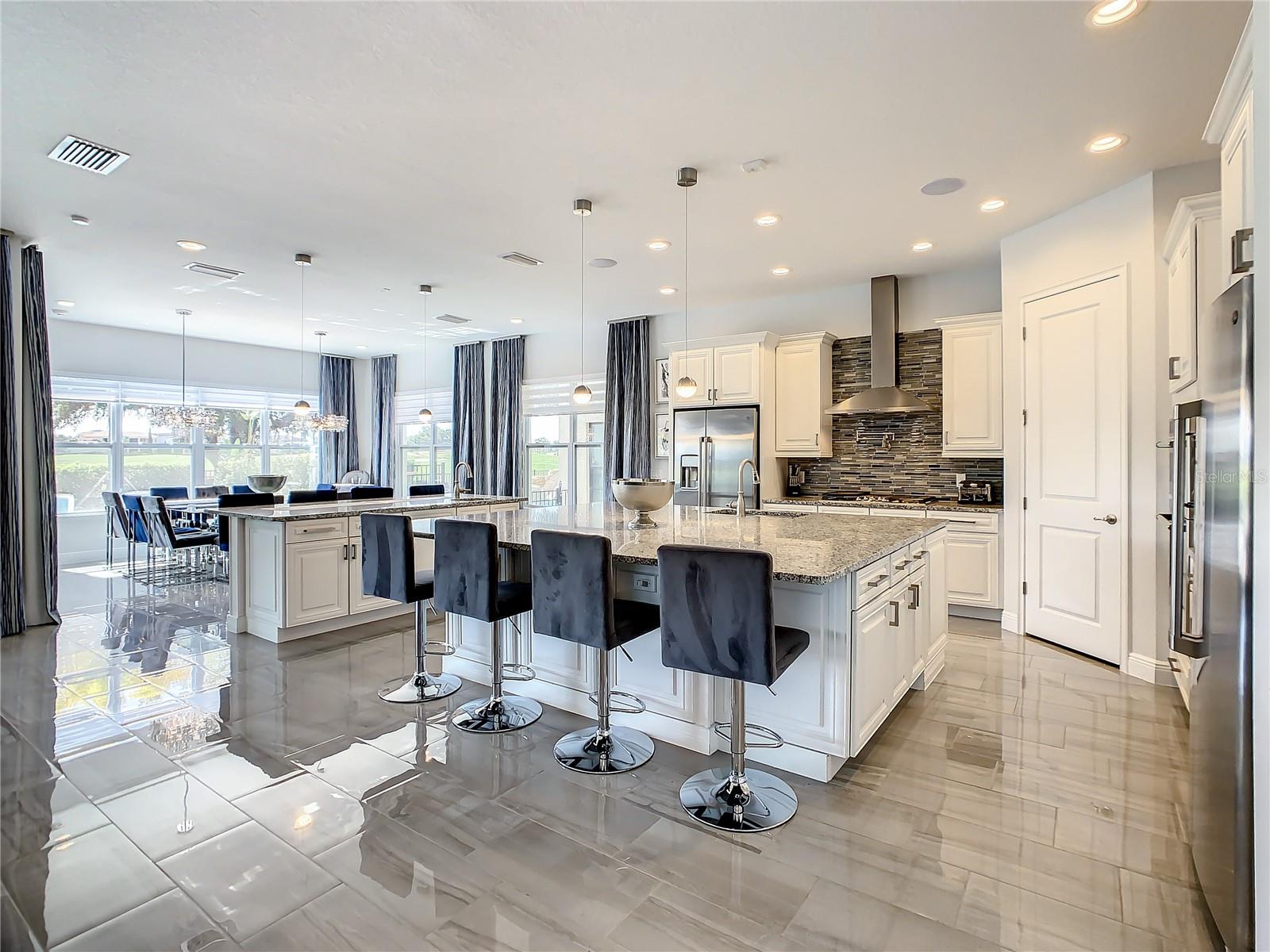 REUNION WEST VLGS NORTH - Residential