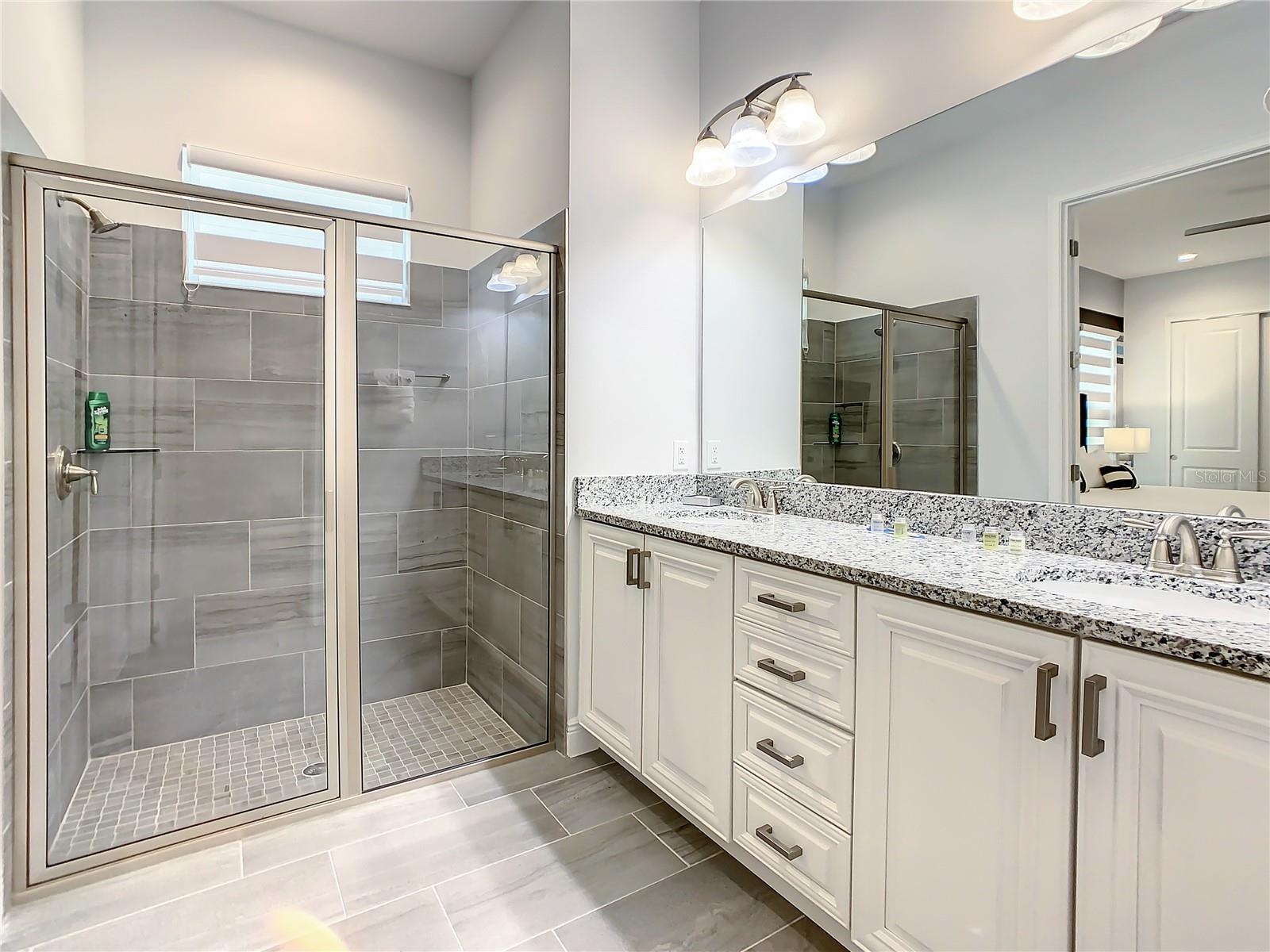 REUNION WEST VLGS NORTH - Residential