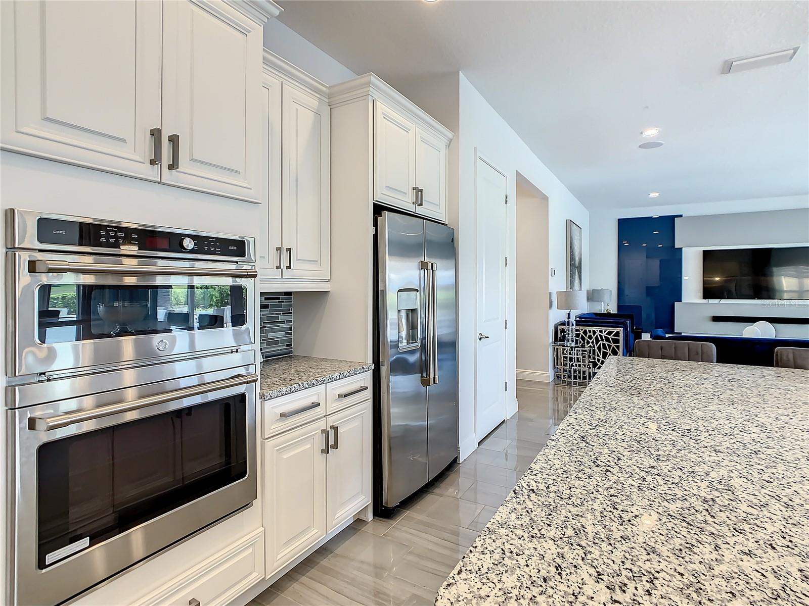 REUNION WEST VLGS NORTH - Residential