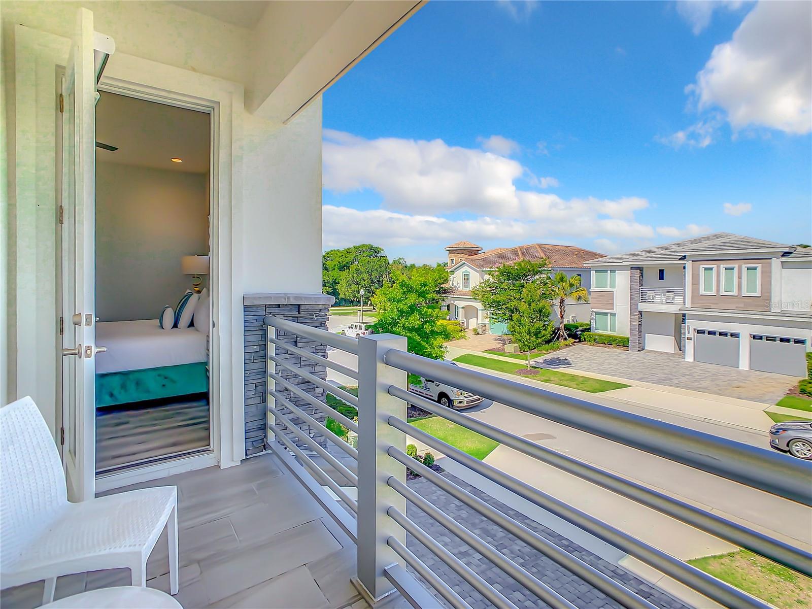 REUNION WEST VLGS NORTH - Residential