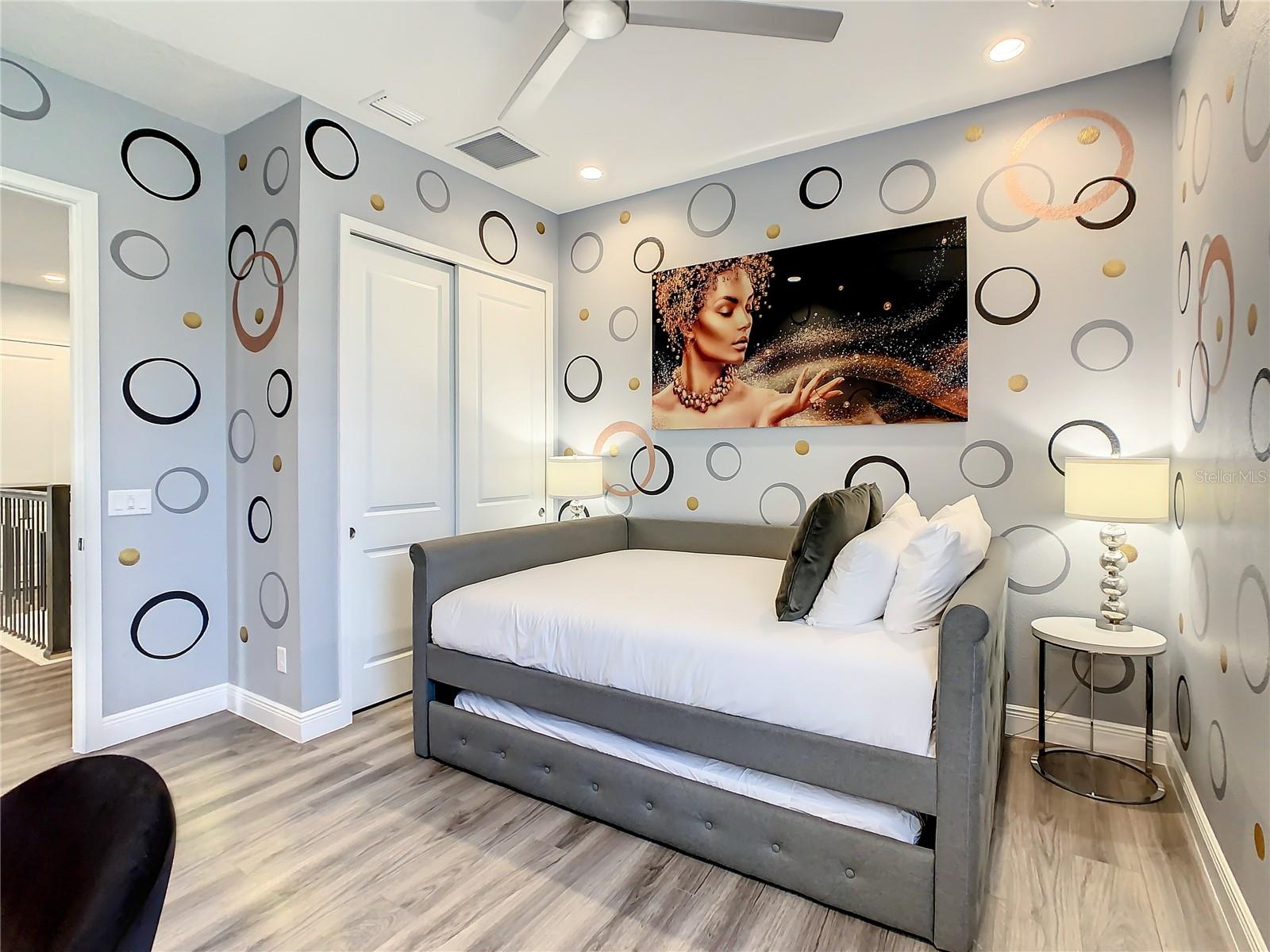 REUNION WEST VLGS NORTH - Residential