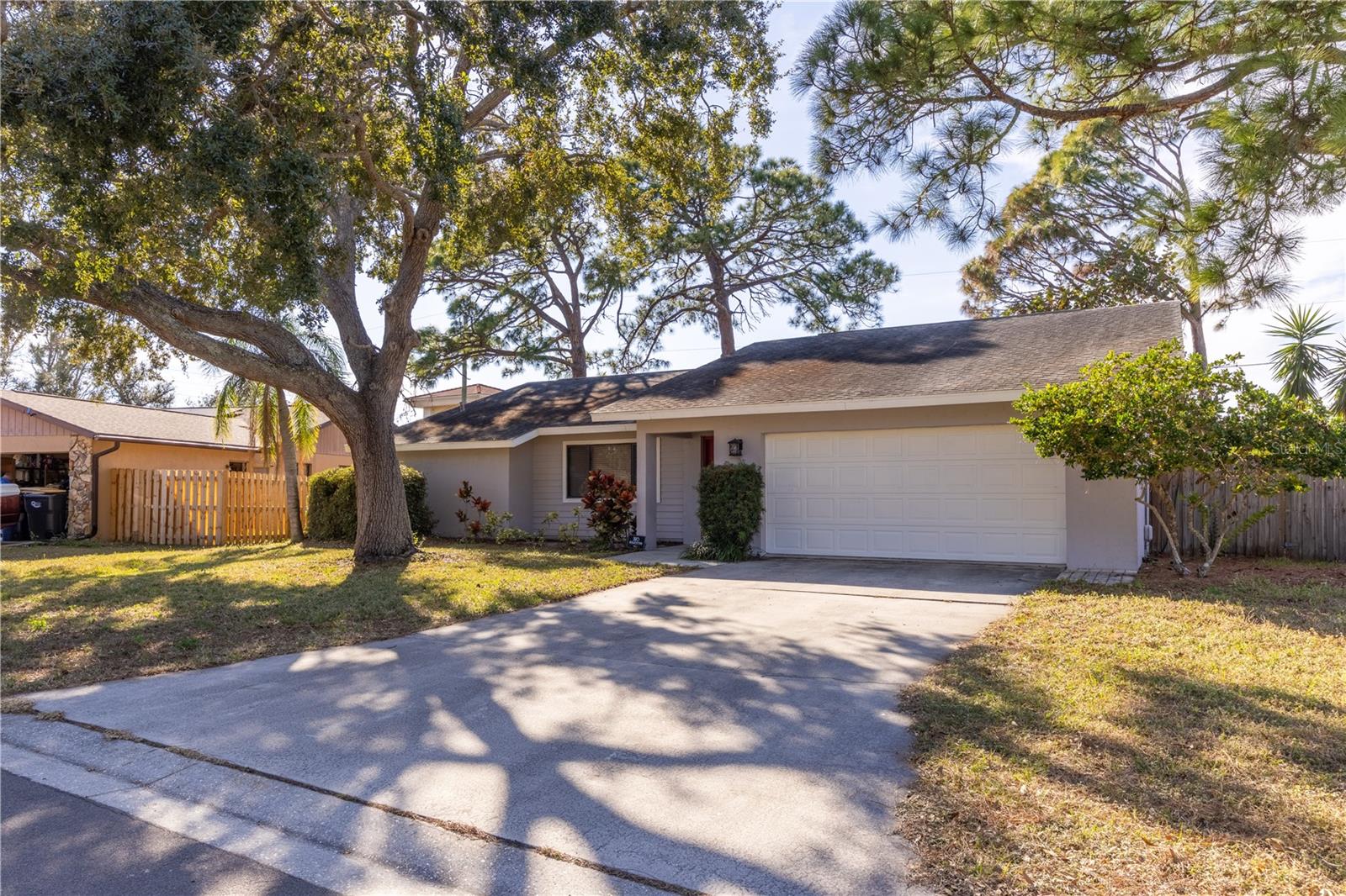 8457 CYPRESS LAKE CIRCLE